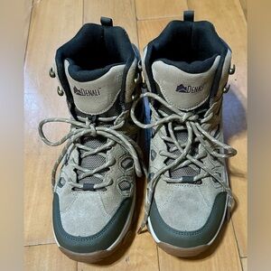 Denali Lake Hiking Boots NWOT